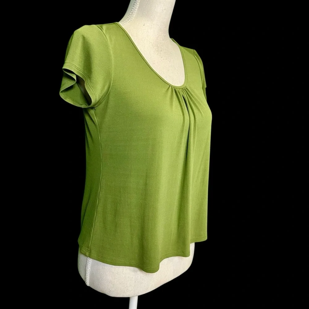 Eileen Fisher 100% Silk ‘Balletneck Cap Sleeve Top’ in “Edamame” Green Size SP - Picture 12 of 14